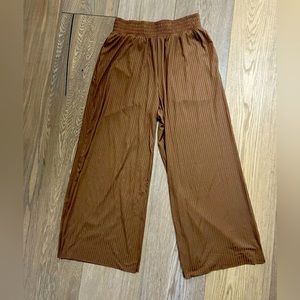 Jackson Rowe wide leg crop pant